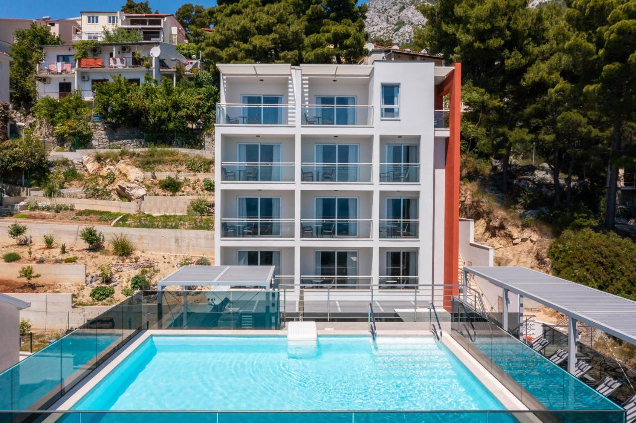 Noemia Apartments Baska Voda Bagian luar foto