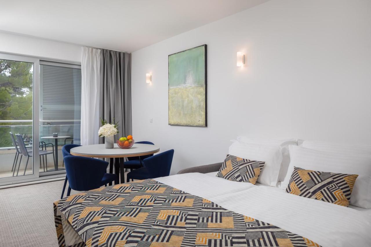Noemia Apartments Baska Voda Bagian luar foto