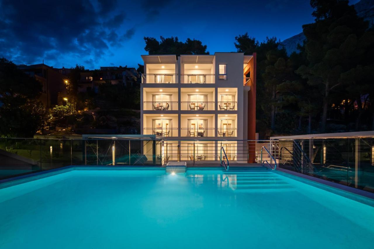 Noemia Apartments Baska Voda Bagian luar foto