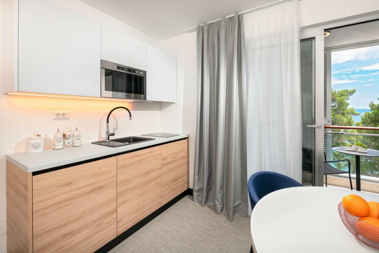 Noemia Apartments Baska Voda Bagian luar foto